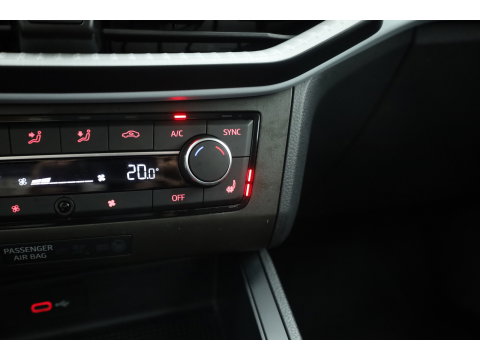 SEAT Ibiza 1.0 EcoTSI Style | Apple CarPlay & Android Auto | Stoelverw. | PDC A | Clima | LED |