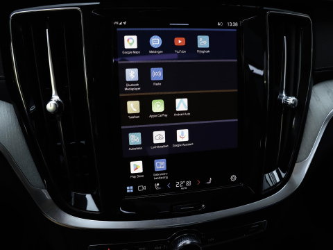 Volvo V60 T8 AWD Ultra Dark Bowers & Wilkins Pano Massage Stoelvent. Akoestisch glas 360 Cam