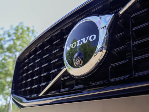 Volvo V60 T8 AWD Ultra Dark Bowers & Wilkins Pano Massage Stoelvent. Akoestisch glas 360 Cam