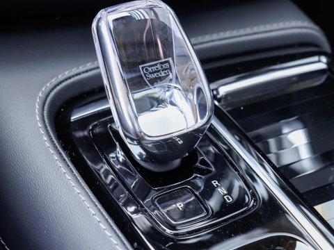 Volvo V60 T8 AWD Ultra Dark Bowers & Wilkins Pano Massage Stoelvent. Akoestisch glas 360 Cam