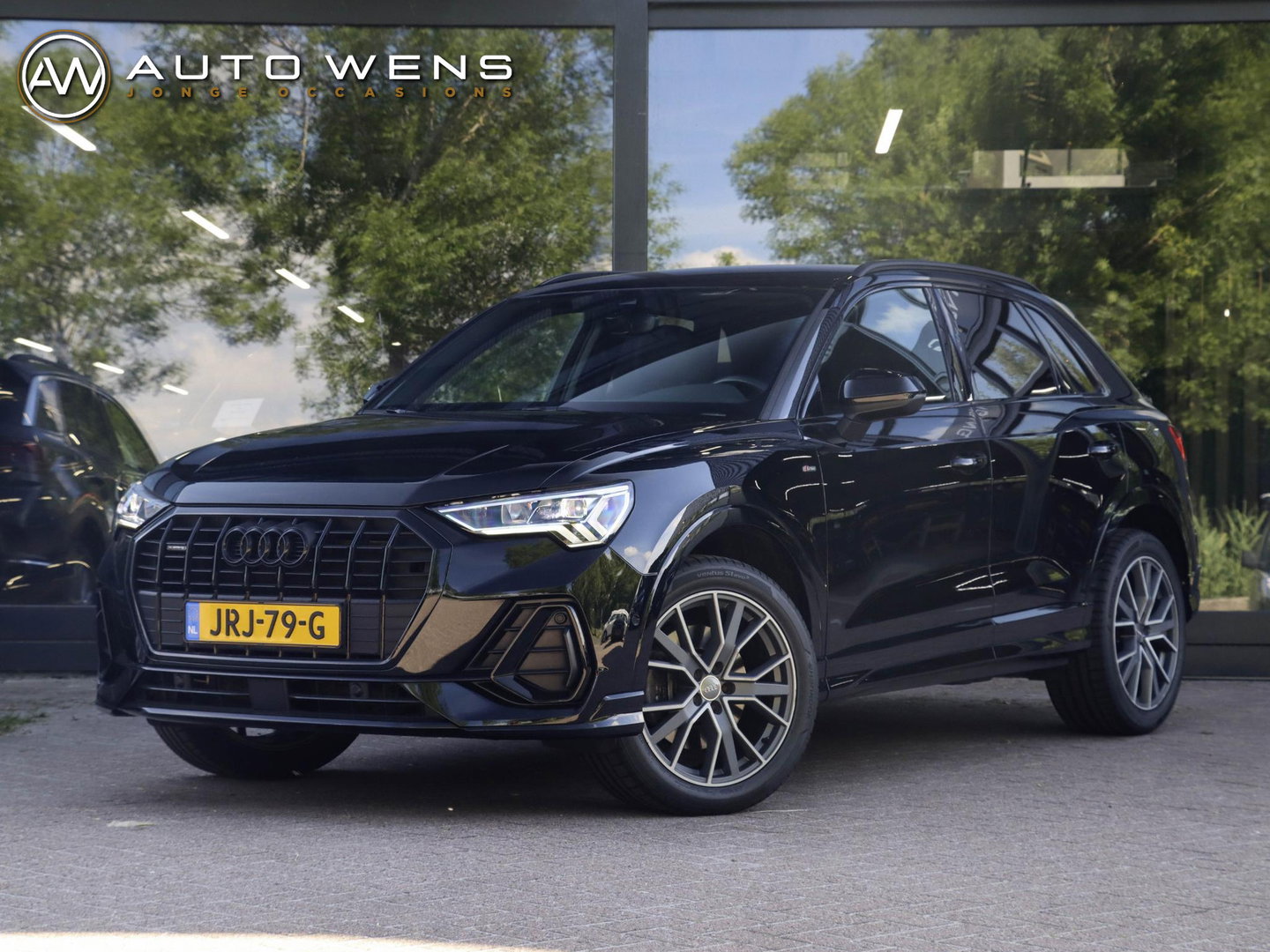 Audi Q3 40 TFSI 190pk Quattro Aut. S line Trekhaak wegkl. Sfeerverl. Virtual Cockpit