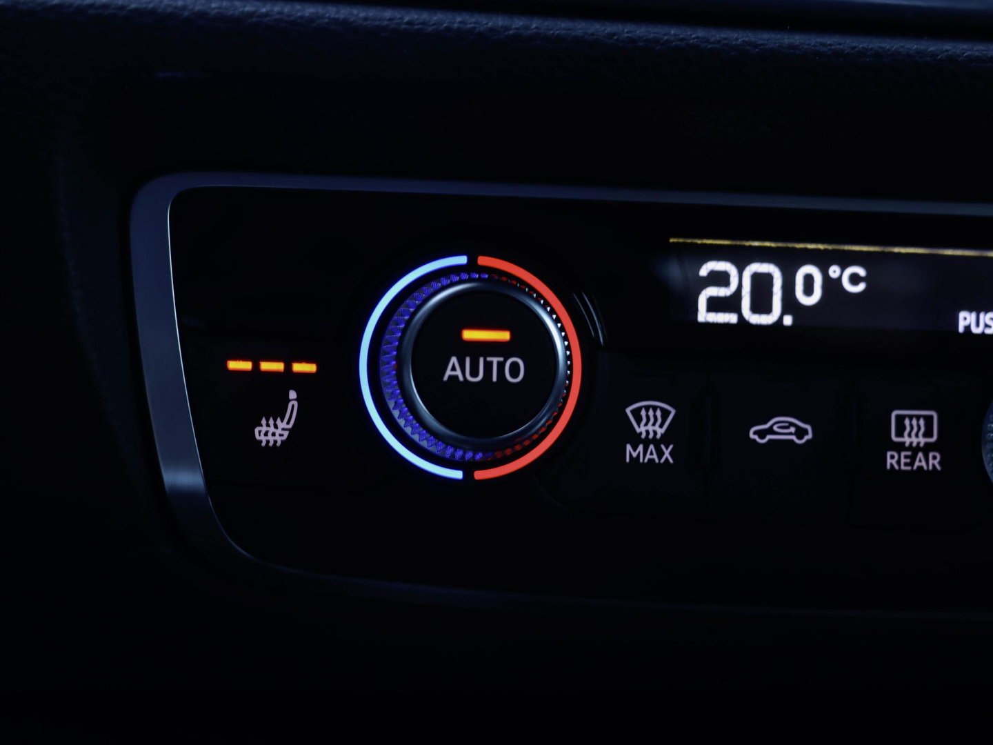 Audi Q3 40 TFSI 190pk Quattro Aut. S line Trekhaak wegkl. Sfeerverl. Virtual Cockpit