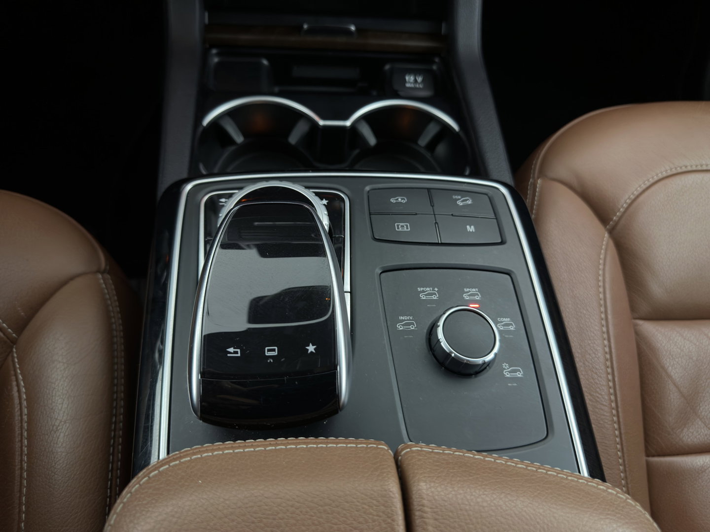 Mercedes-Benz GLE Coupé 400 4MATIC Aut. *LEATHER | MEMORY-PACK | HEATED-SPORTSEATS | CAMERA | ECC | HEAD-UP | PDC | CRUISE | 20''ALU*