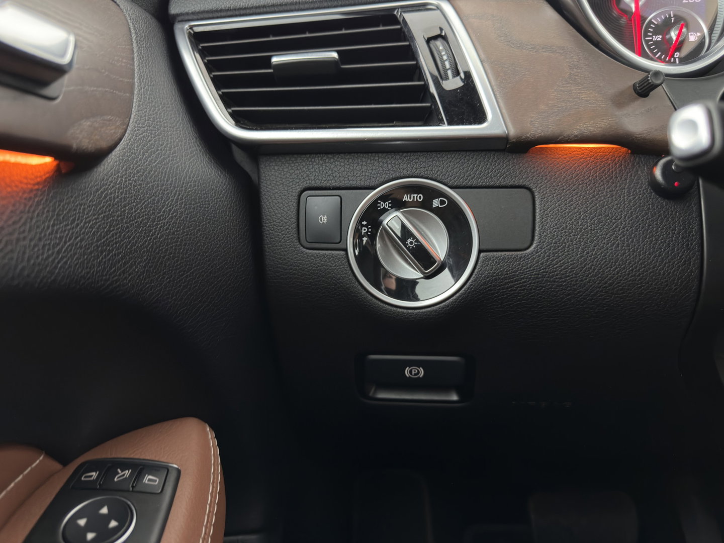 Mercedes-Benz GLE Coupé 400 4MATIC Aut. *LEATHER | MEMORY-PACK | HEATED-SPORTSEATS | CAMERA | ECC | HEAD-UP | PDC | CRUISE | 20''ALU*