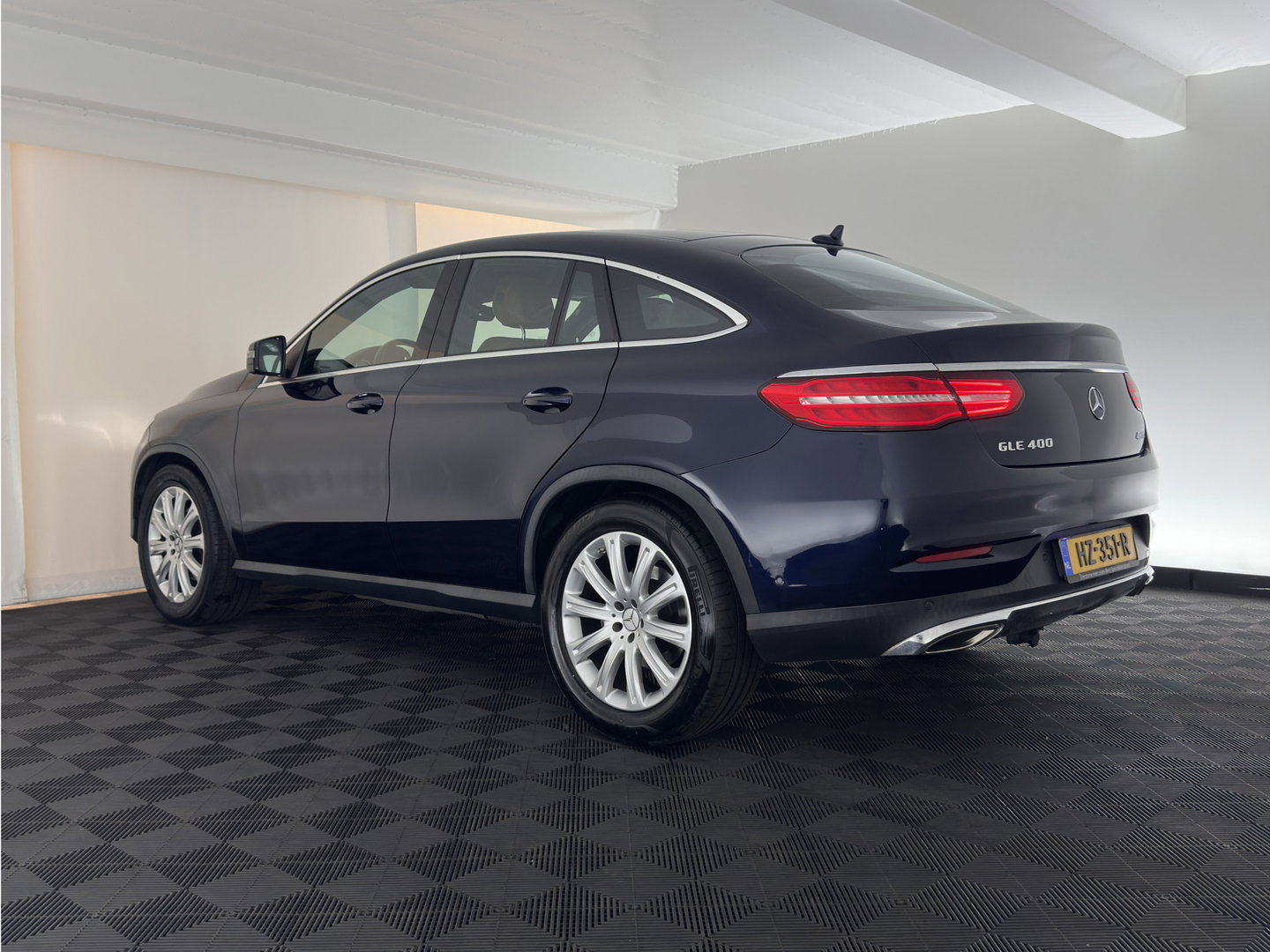 Mercedes-Benz GLE Coupé 400 4MATIC Aut. *LEATHER | MEMORY-PACK | HEATED-SPORTSEATS | CAMERA | ECC | HEAD-UP | PDC | CRUISE | 20''ALU*