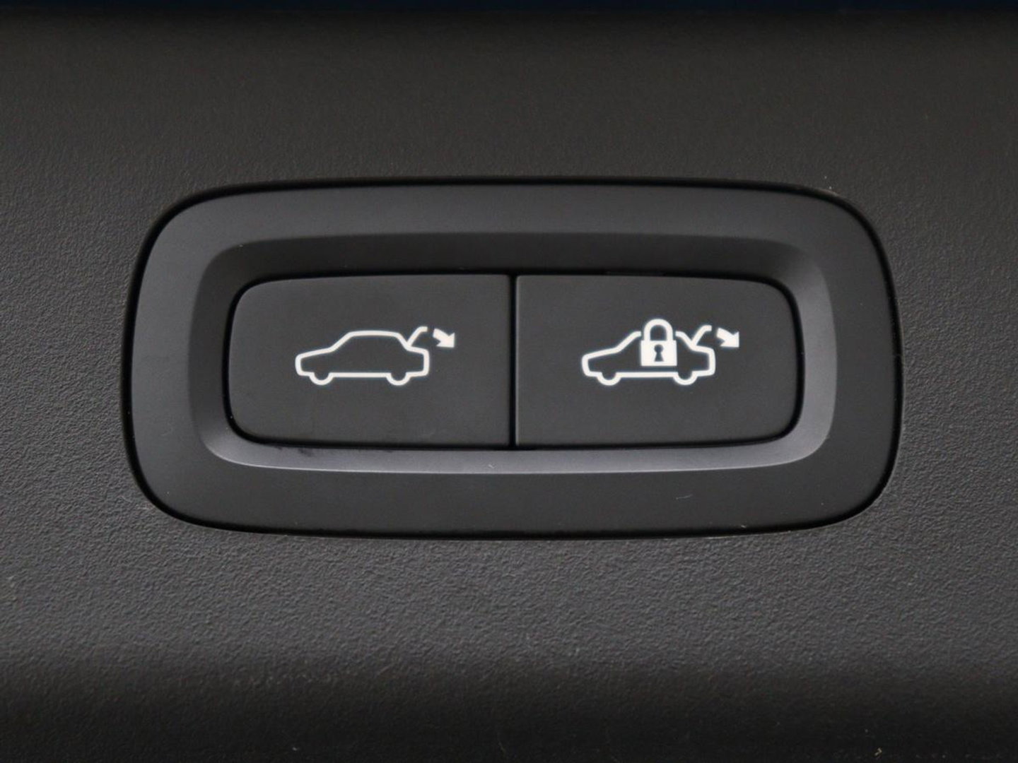 Lynk & Co 01 1.5 Plug In | Panoramadak | infinity by Harman | 360 Camera | Adaptive cruise | Stoelverwarming | Carplay | Memory | Full LED | PHEV