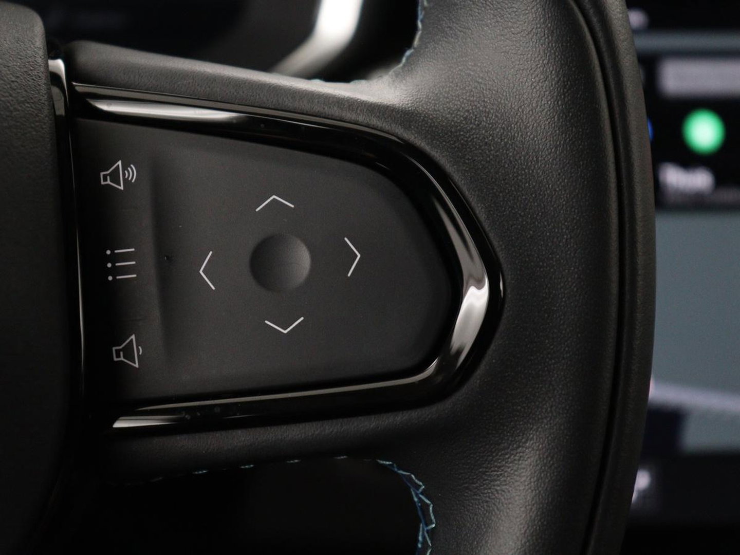 Lynk & Co 01 1.5 Plug In | Panoramadak | infinity by Harman | 360 Camera | Adaptive cruise | Stoelverwarming | Carplay | Memory | Full LED | PHEV
