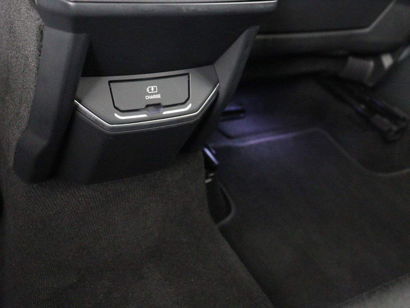 Lynk & Co 01 1.5 Plug In | Panoramadak | infinity by Harman | 360 Camera | Adaptive cruise | Stoelverwarming | Carplay | Memory | Full LED | PHEV