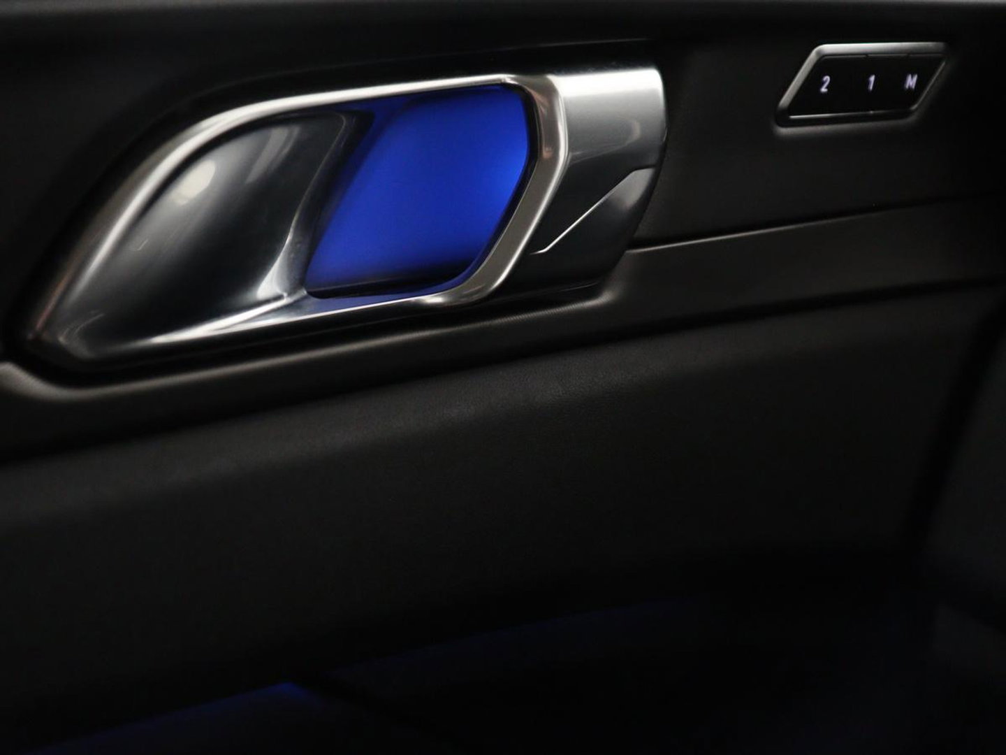Lynk & Co 01 1.5 Plug In | Panoramadak | infinity by Harman | 360 Camera | Adaptive cruise | Stoelverwarming | Carplay | Memory | Full LED | PHEV