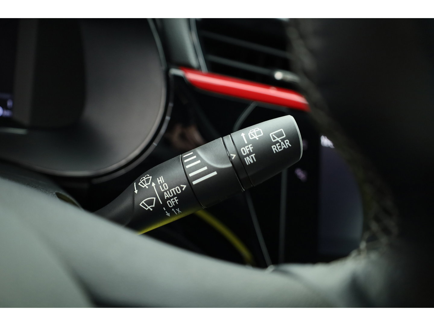 Opel Corsa 1.2 GS Line | Rijklaar! | Dig. Cockpit | Cruise | Camera + PDC | App.Connect | Climate | Dodehoek | DAB | All-Season V