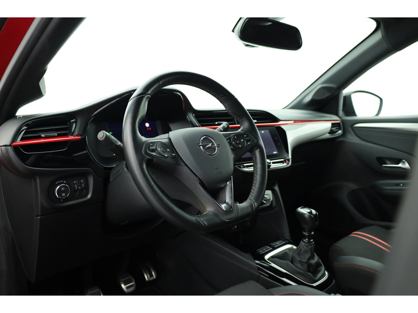 Opel Corsa 1.2 GS Line | Rijklaar! | Dig. Cockpit | Cruise | Camera + PDC | App.Connect | Climate | Dodehoek | DAB | All-Season V