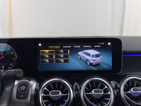 Mercedes-Benz GLB 250 4MATIC AMG-Sportpack Premium Plus Aut. *LEATHER-MICROFIBRE | FULL-LED | AMBIENTLIGHT | WIDE-COCKPIT | HEATED-SPORTSEATS | KEYLESS | NAVI-FULLMAP | ECC | SHIFTPADDLES | MEMORY-PACK | PDC | CRUISE | 21''ALU*