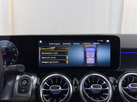 Mercedes-Benz GLB 250 4MATIC AMG-Sportpack Premium Plus Aut. *LEATHER-MICROFIBRE | FULL-LED | AMBIENTLIGHT | WIDE-COCKPIT | HEATED-SPORTSEATS | KEYLESS | NAVI-FULLMAP | ECC | SHIFTPADDLES | MEMORY-PACK | PDC | CRUISE | 21''ALU*