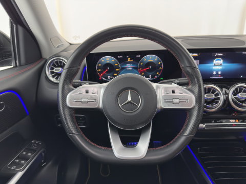 Mercedes-Benz GLB 250 4MATIC AMG-Sportpack Premium Plus Aut. *LEATHER-MICROFIBRE | FULL-LED | AMBIENTLIGHT | WIDE-COCKPIT | HEATED-SPORTSEATS | KEYLESS | NAVI-FULLMAP | ECC | SHIFTPADDLES | MEMORY-PACK | PDC | CRUISE | 21''ALU*