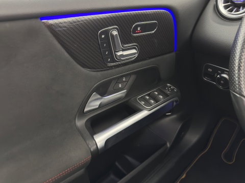 Mercedes-Benz GLB 250 4MATIC AMG-Sportpack Premium Plus Aut. *LEATHER-MICROFIBRE | FULL-LED | AMBIENTLIGHT | WIDE-COCKPIT | HEATED-SPORTSEATS | KEYLESS | NAVI-FULLMAP | ECC | SHIFTPADDLES | MEMORY-PACK | PDC | CRUISE | 21''ALU*