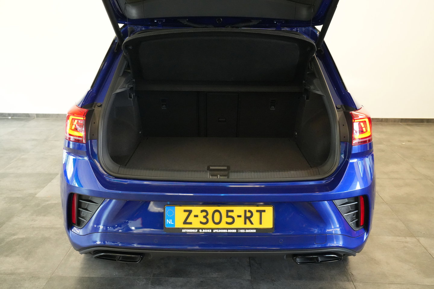 Volkswagen T-Roc 1.5 TSI R-Line 3x Business Panoramadak 19'lmv Adaptive-Cruise IQ-led 24 Maanden garantie* (Vraag naar de voorwaarden)