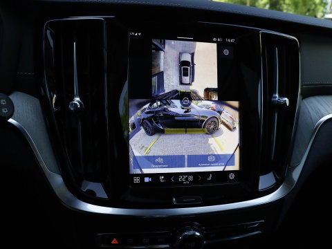 Volvo V60 T8 AWD Ultra Dark Bowers & Wilkins Massagestoelen Stoelventilatie Panodak