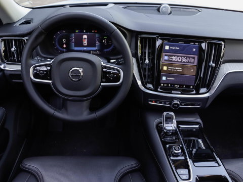 Volvo V60 T8 AWD Ultra Dark Bowers & Wilkins Massagestoelen Stoelventilatie Panodak