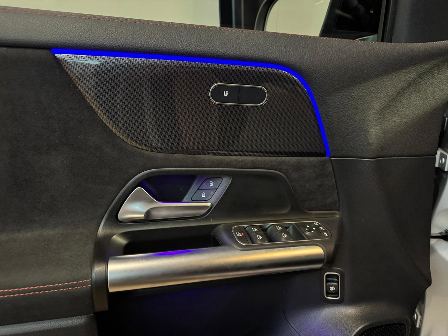 Mercedes-Benz GLA 220 d PANO KEYLESS CAM