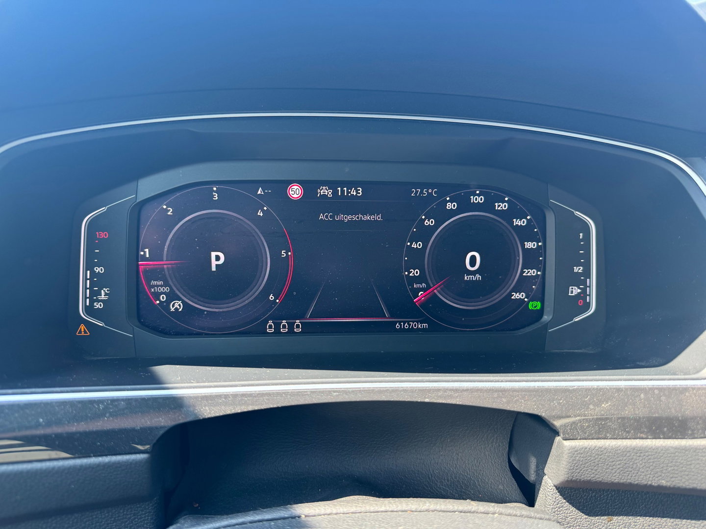 Volkswagen Tiguan 2.0 TDI 150PK DSG PANO LED KEYLESS