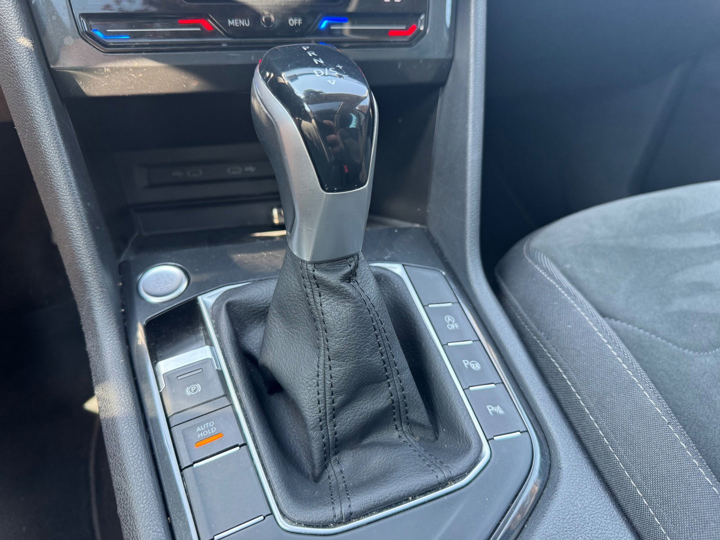 Volkswagen Tiguan 2.0 TDI 150PK DSG PANO LED KEYLESS