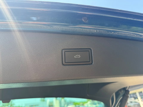 Volkswagen Tiguan 2.0 TDI 150PK DSG PANO LED KEYLESS