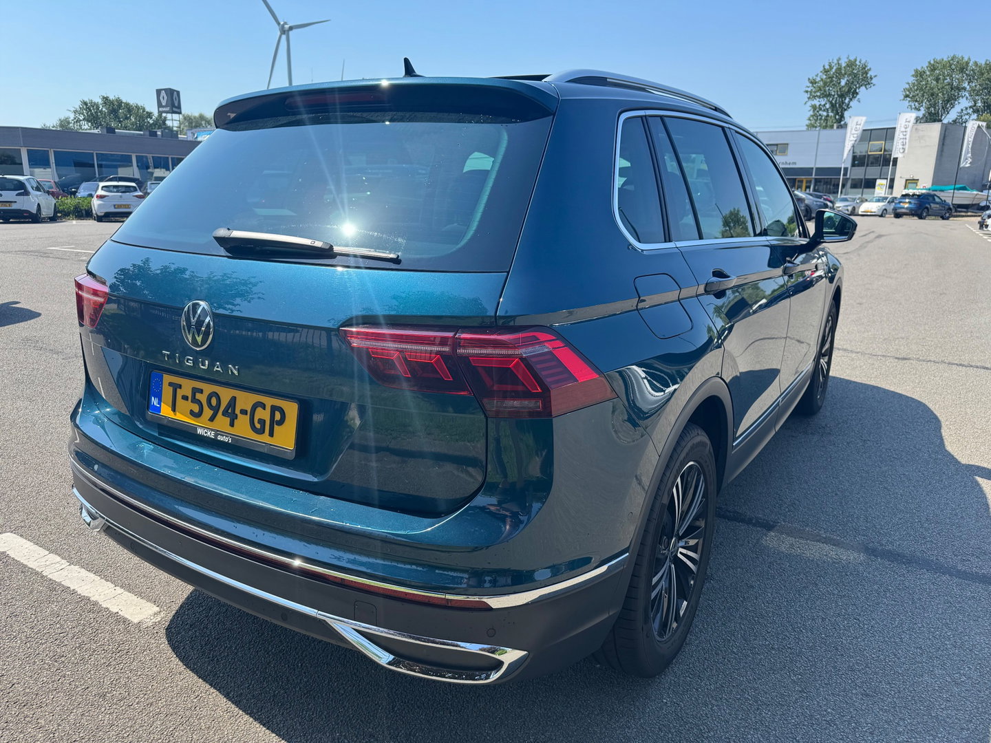 Volkswagen Tiguan 2.0 TDI 150PK DSG PANO LED KEYLESS