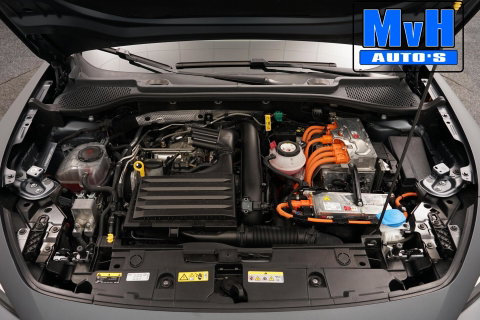 CUPRA Formentor 1.4 e-Hybrid VZ Performance|SOH.98%|PANO|KUIPSTOEL|TREKH