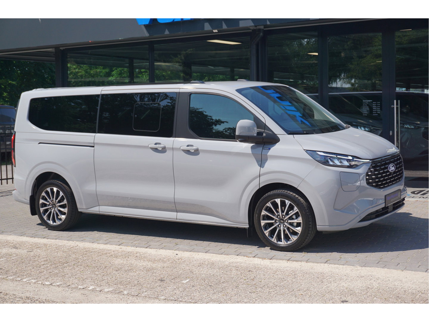 Ford Transit Custom Tourneo 340L 2.5 PHEV 233PK Titanium X PRIJS INCL. BPM Luxe 8 Zits, Leder, 19" LM, B&O, Pano, Elec. Schuifdeur, Trekhaak!! NR. TR2