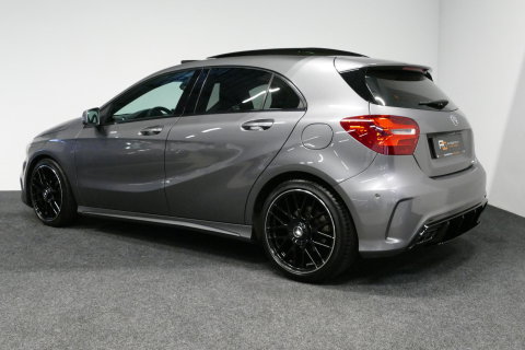 Mercedes-Benz A-Klasse 200 AMG Line / A45 AMG Diffuser / Panamericana Grille / Panoramadak / Carbon interieurdelen / Stoelverwarming / LED High Performance / Cruise Control / 18'' LMV / Agility Control / PDC V+A