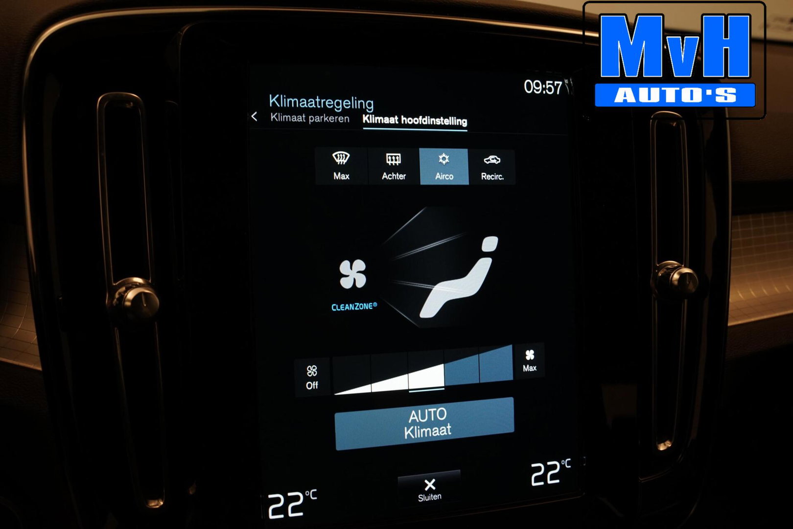 Volvo XC40 1.5 T4 Recharge Inscription Expression|TREKH|LED