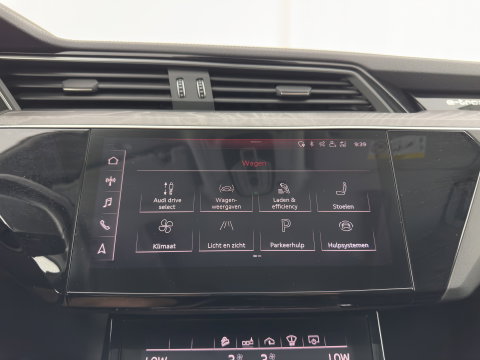 Audi e-tron 55 quattro advanced 95 kWh [ 3-Fase ] (INCL.BTW)  (INCL-BTW) *PANO | DIGITAL-MIRRORS | HEAD-UP | LEATHER-ALCANTARA | BANG&OLUFSEN |  ADAPTIVE-CRUISE | FULL-LED | DIGI-COCKPIT | KEYLESS | MEMORY-PACK | TOP-VIEW | 22''ALU*