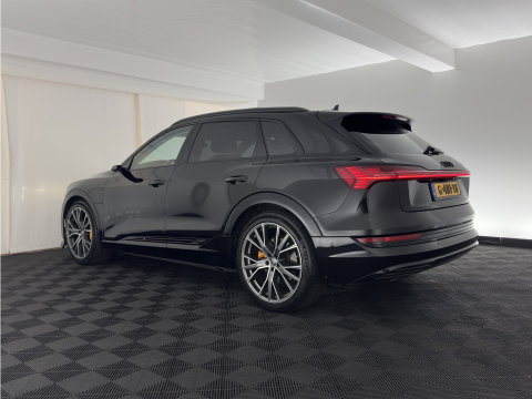 Audi e-tron 55 quattro advanced 95 kWh [ 3-Fase ] (INCL.BTW)  (INCL-BTW) *PANO | DIGITAL-MIRRORS | HEAD-UP | LEATHER-ALCANTARA | BANG&OLUFSEN |  ADAPTIVE-CRUISE | FULL-LED | DIGI-COCKPIT | KEYLESS | MEMORY-PACK | TOP-VIEW | 22''ALU*