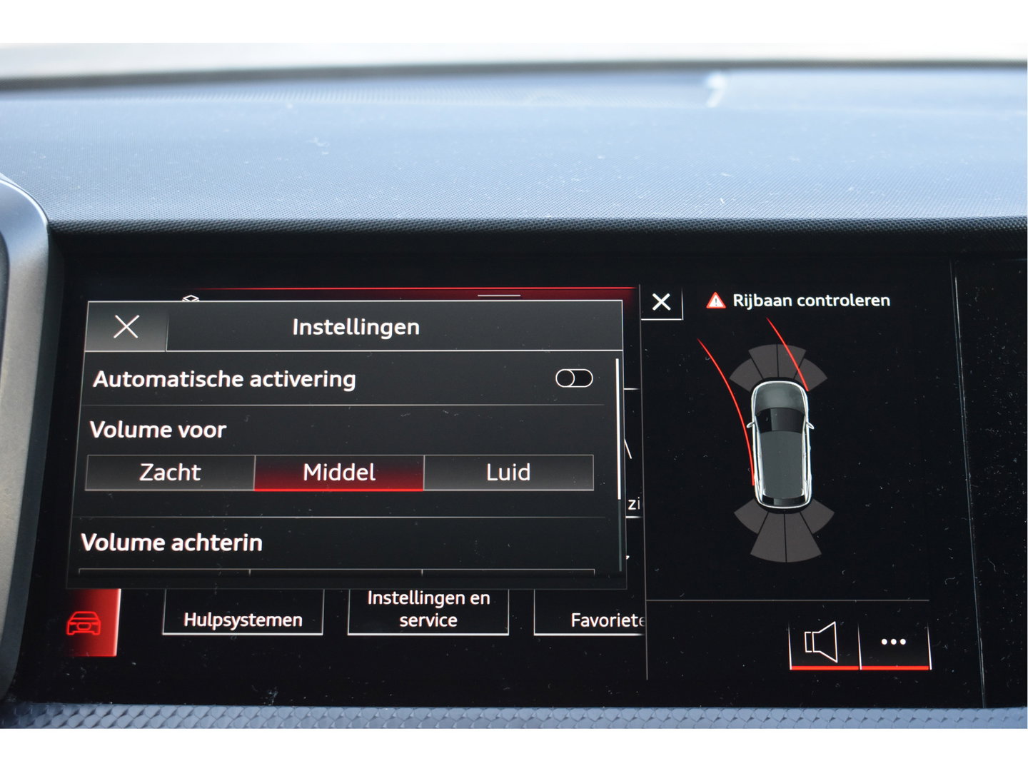 Audi A1 Sportback 35 TFSI PRO LINE 150 PK Bi-Tone | Z+W banden | Carplay | Stoelverwarming | VIrtual Cockpit | Cruise Control | DAB | Full LED