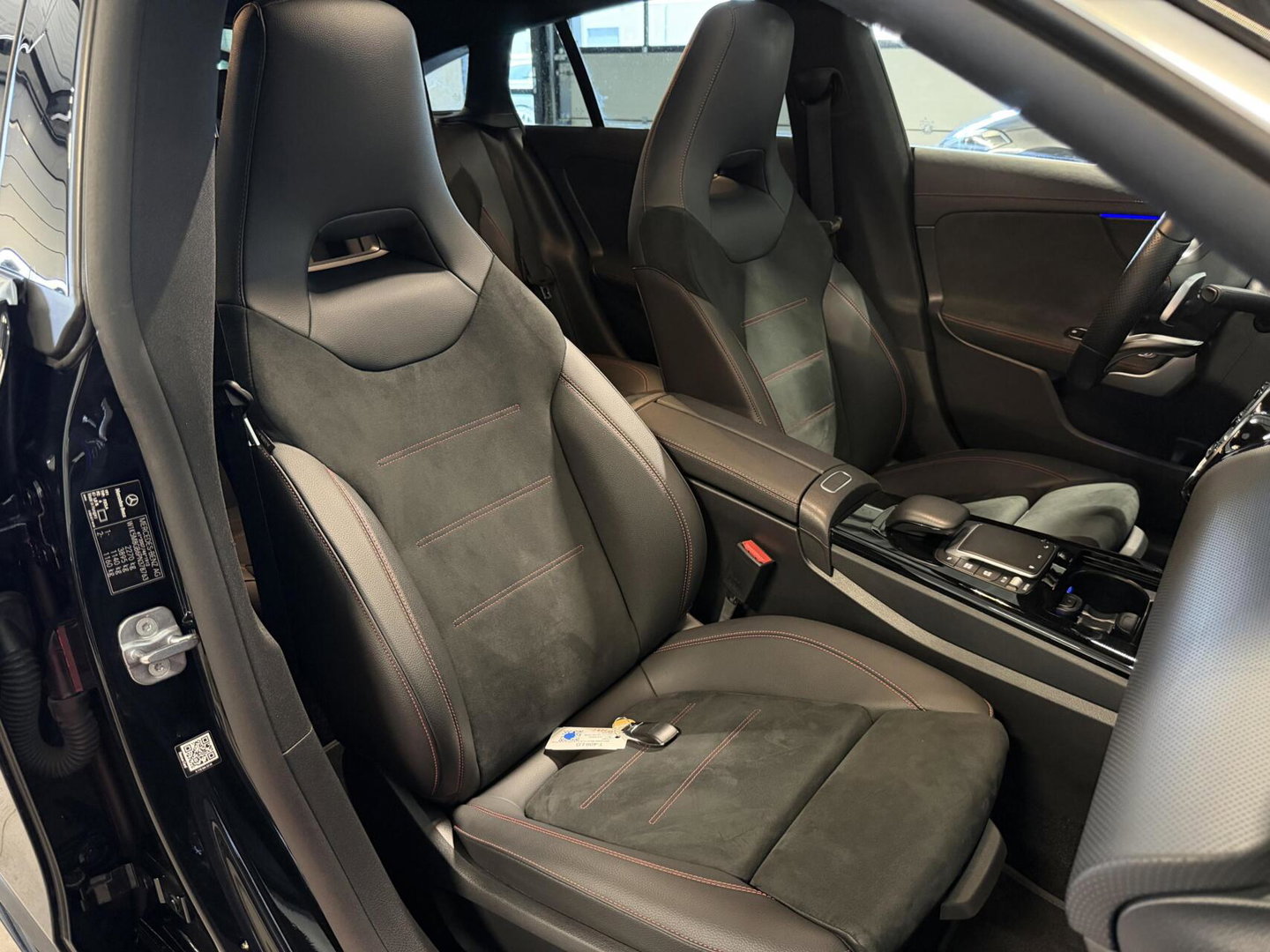 Mercedes-Benz CLA Shooting Brake 250 e AMG Pano Premium