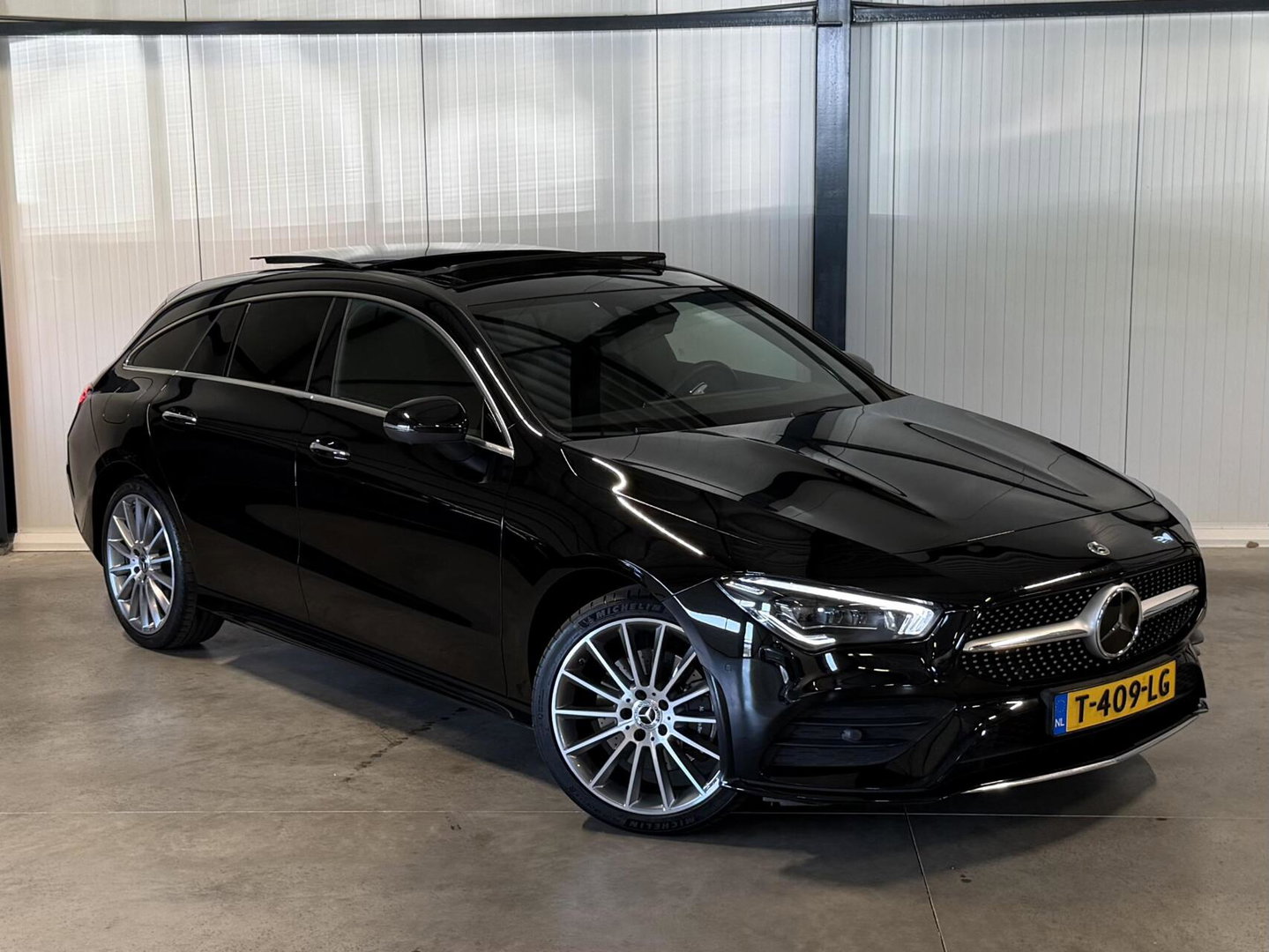 Mercedes-Benz CLA Shooting Brake 250 e AMG Pano Premium