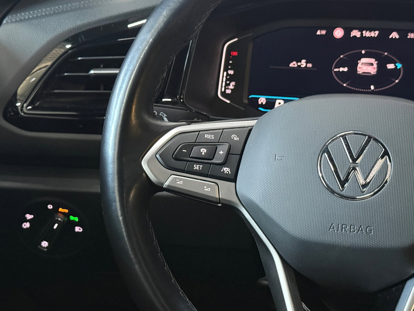 Volkswagen T-Roc 2.0 TSI 4Motion R-Line Business*Pano*Stoelmassage/verwarming*