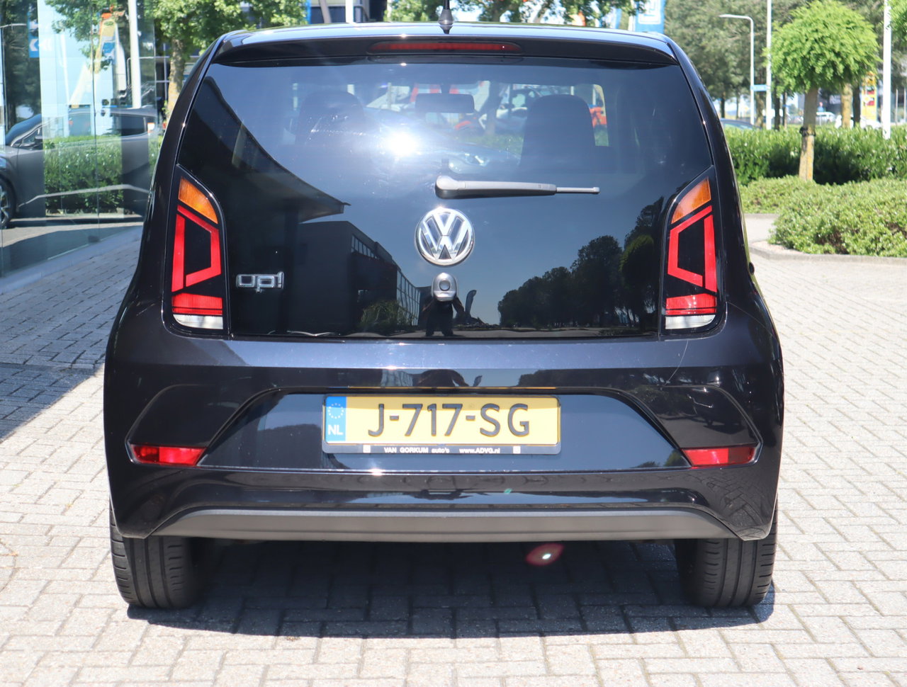 Volkswagen up!
