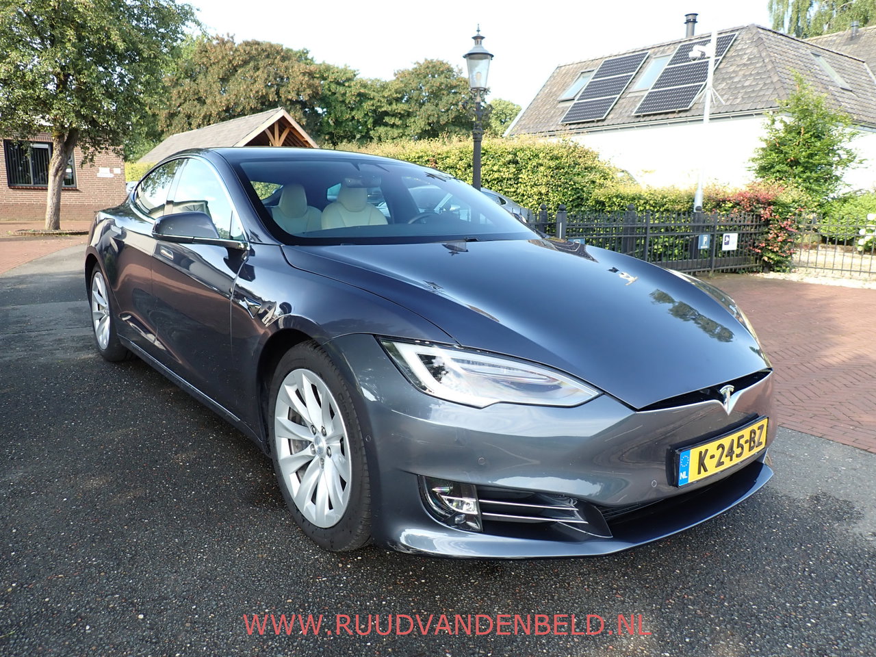 Tesla Model S