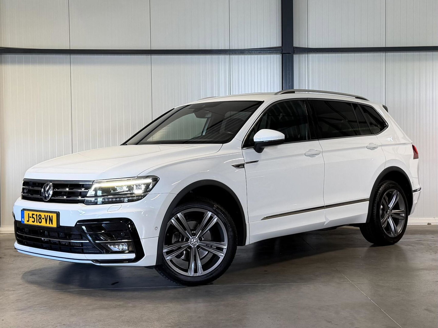 Volkswagen Tiguan Allspace 1.5 TSI R-line 7p Trekhaak Camera