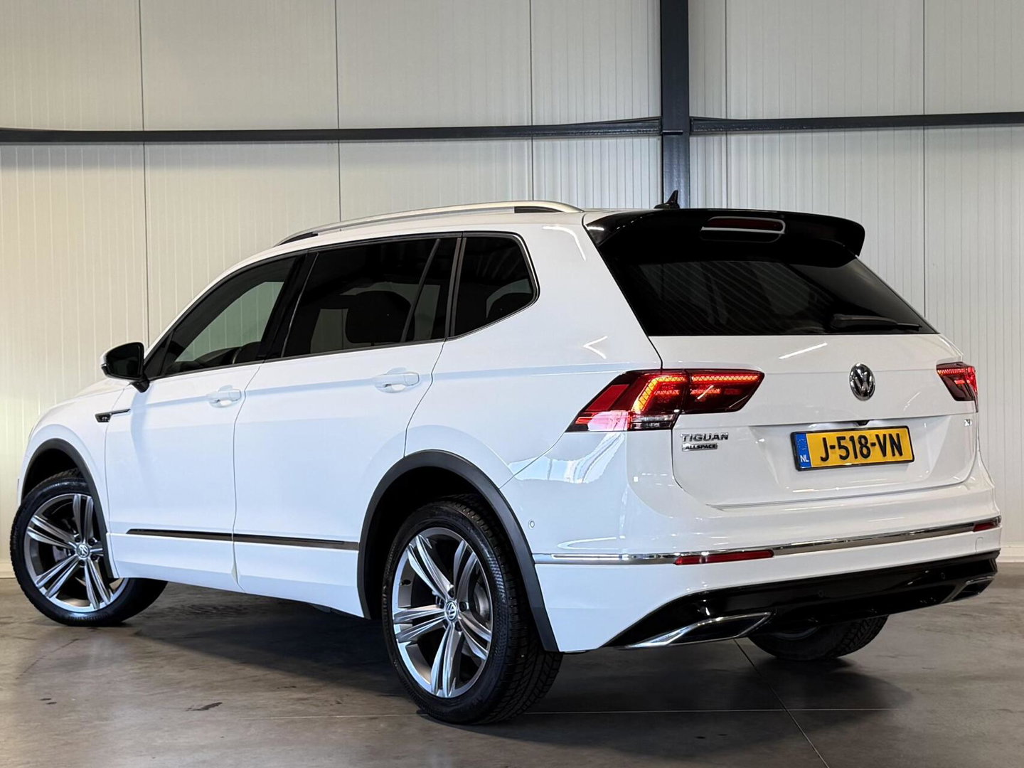 Volkswagen Tiguan Allspace 1.5 TSI R-line 7p Trekhaak Camera