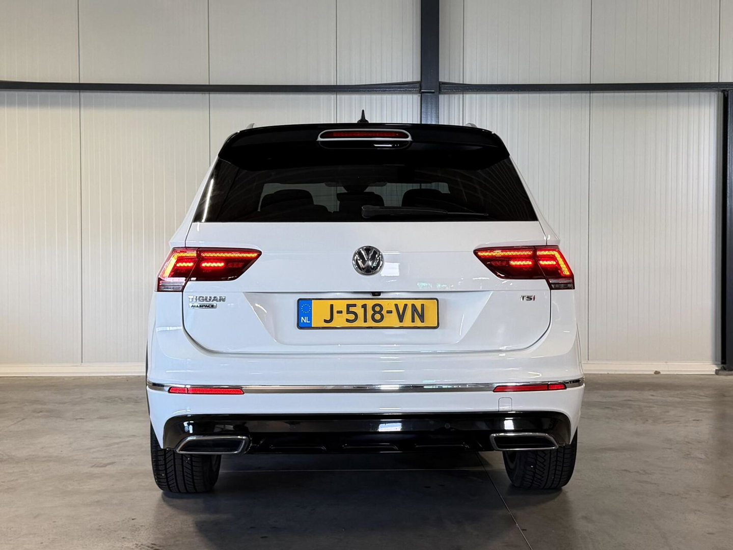 Volkswagen Tiguan Allspace 1.5 TSI R-line 7p Trekhaak Camera