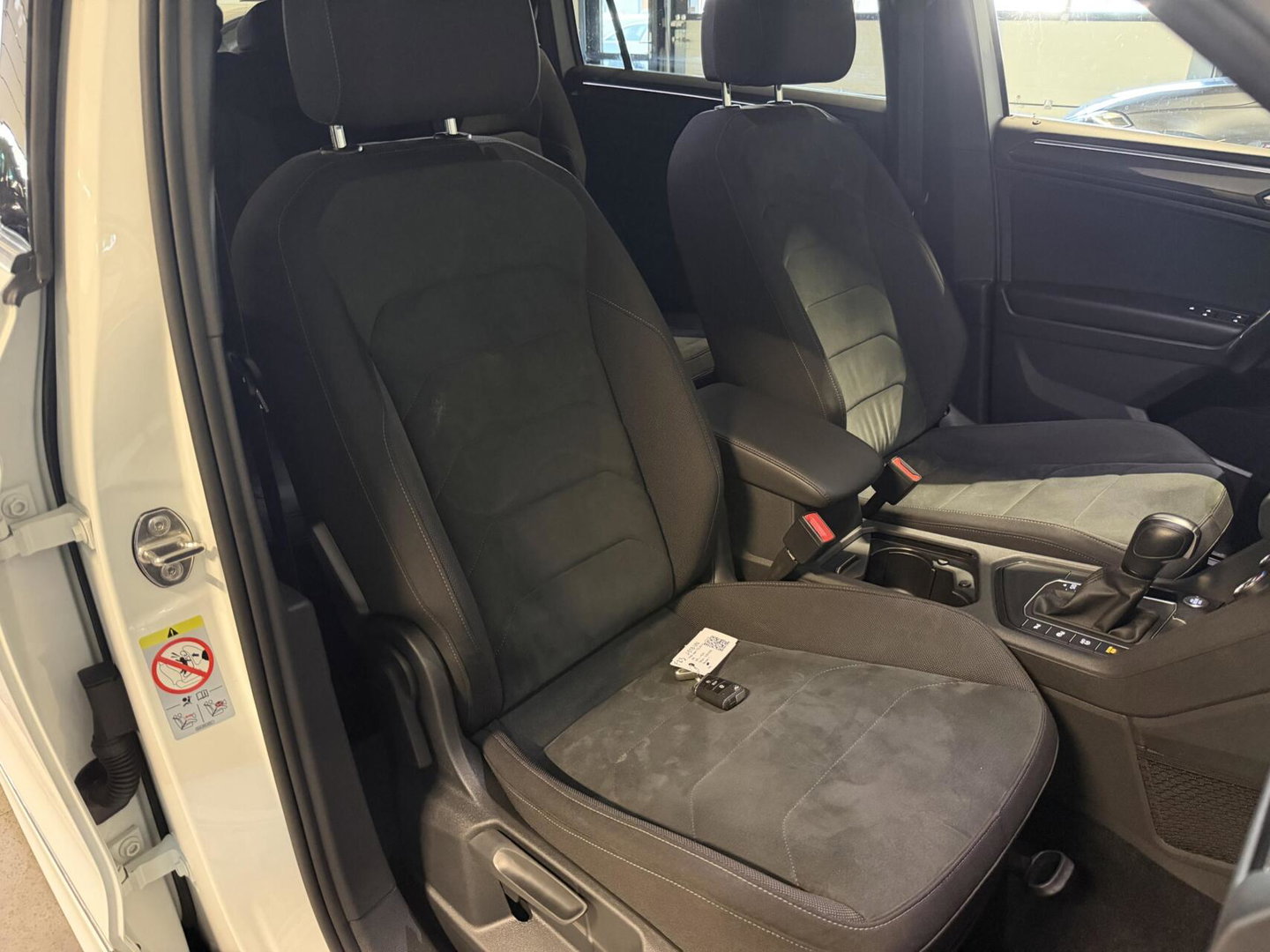 Volkswagen Tiguan Allspace 1.5 TSI R-line 7p Trekhaak Camera