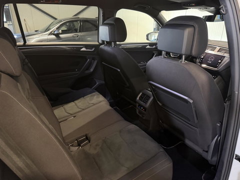 Volkswagen Tiguan Allspace 1.5 TSI R-line 7p Trekhaak Camera