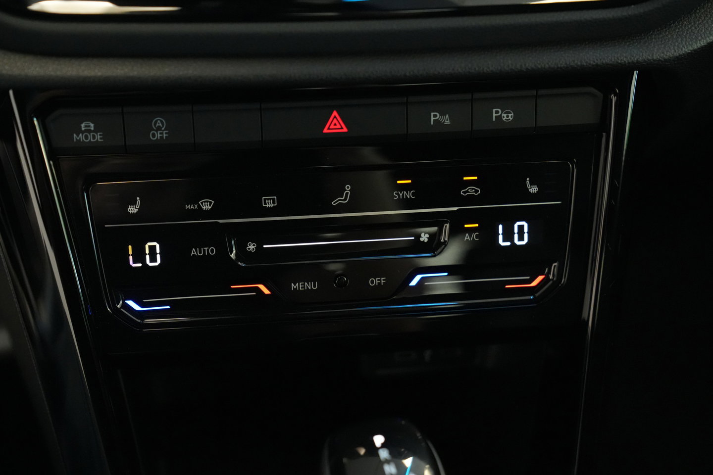 Volkswagen T-Roc 1.5 TSI R-Line Edition Cabriolet Camera PDC ACC IQ-light 24 Maanden garantie* (Vraag naar de voorwaarden)