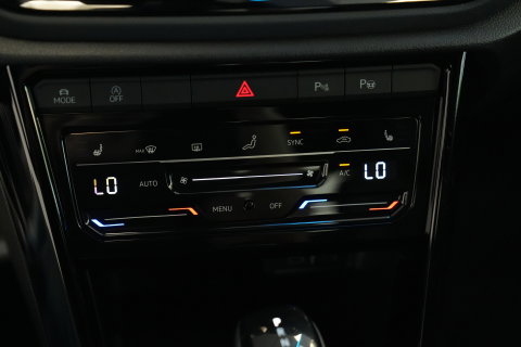 Volkswagen T-Roc 1.5 TSI R-Line Edition Cabriolet Camera PDC ACC IQ-light 24 Maanden garantie* (Vraag naar de voorwaarden)