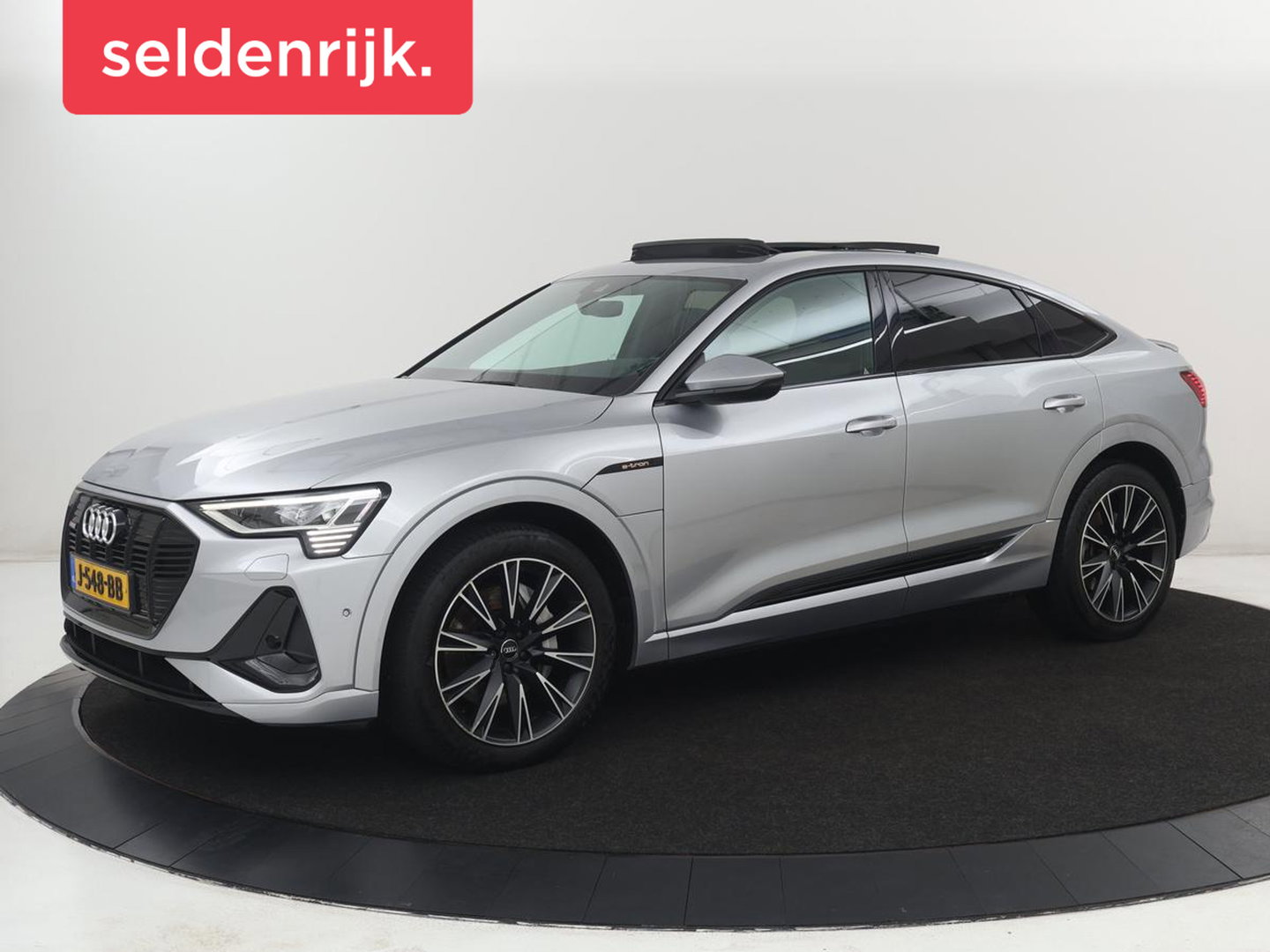 Audi e-tron Sportback 50 quattro S edition 71 kWh | SOH 90.4 | Panoramadak | Adaptive cruise | Matrix LED | Elek. Stoelen | Memory | Stoelverwarming | Camera | DAB |