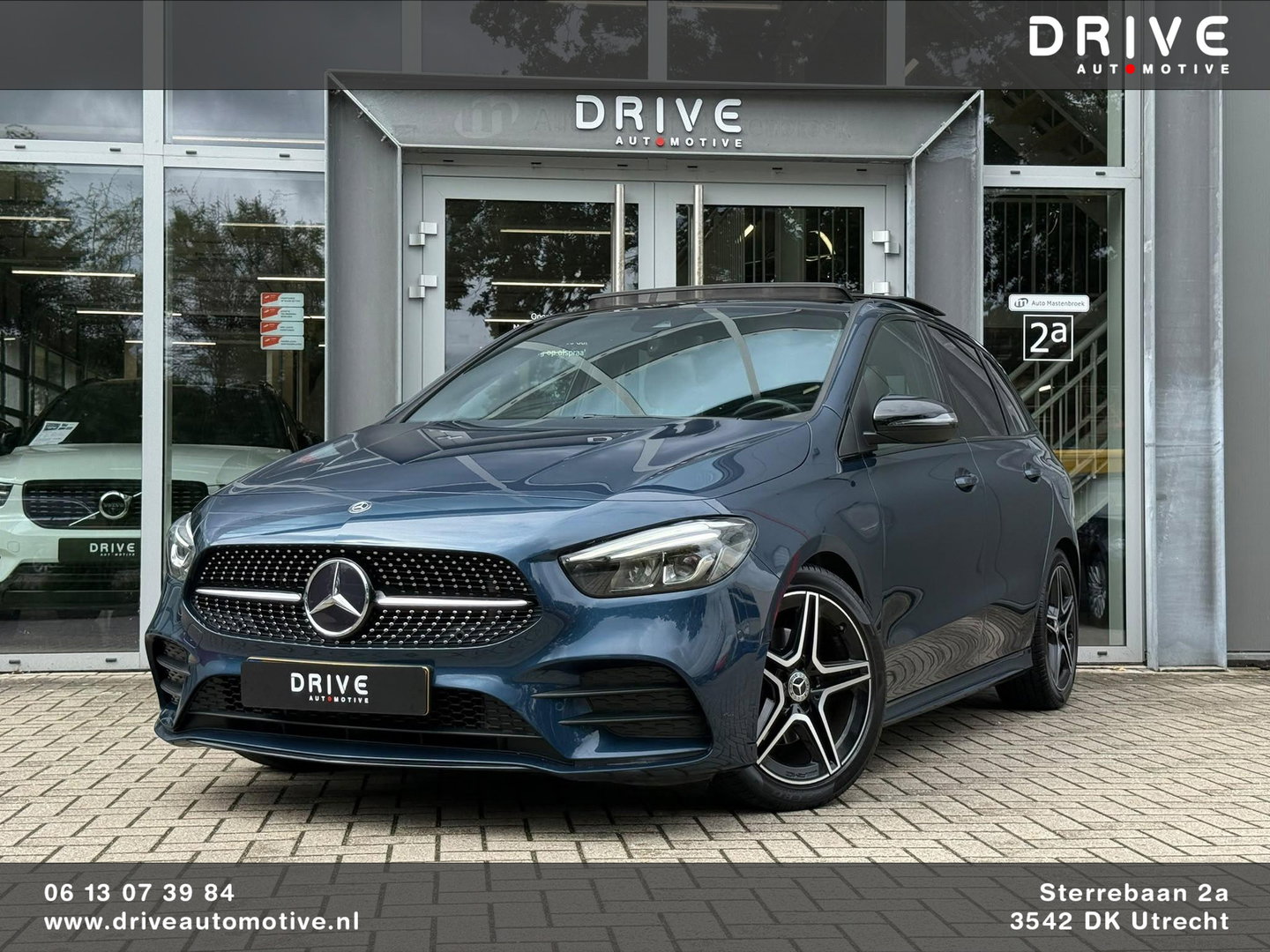 Mercedes-Benz B-Klasse 200 Bus. Solution AMG Night|Pano|Carplay|Sfeer|Cam|Trekhaak