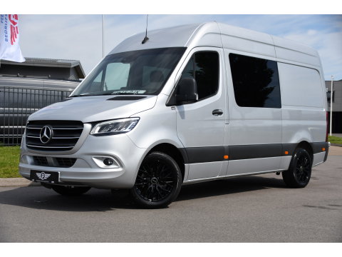 Mercedes-Benz Sprinter 316 2.2 CDI L2H2 DC PB Edition Adaptieve Cruise, Camera, Carplay, LED, 164pk, Stoelverwarming, Trekhaak, Automaat, 10,5'' Mbux, Standkachel, Uniek!