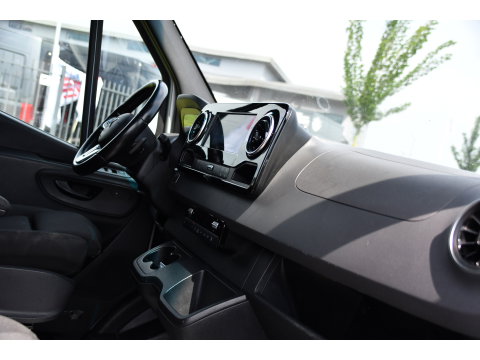 Mercedes-Benz Sprinter 316 2.2 CDI L2H2 DC PB Edition Adaptieve Cruise, Camera, Carplay, LED, 164pk, Stoelverwarming, Trekhaak, Automaat, 10,5'' Mbux, Standkachel, Uniek!